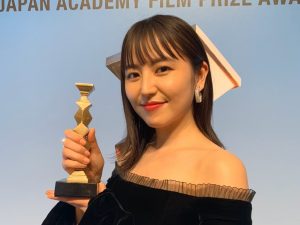長澤まさみ　第43回日本アカデミー賞で最優秀助演女優賞を受賞！